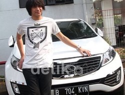 Kevin Aprilio dan Si Putih