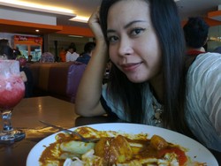 Wanginya Sunlight Bikin Piringku Banyak Pelanggan