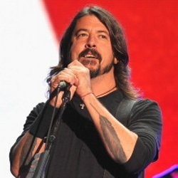 Foo Fighters Vakum, Dave Grohl Siapkan Film & Album Solo