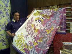 DPR Berikan Lampu Hijau Akuisisi BUMN Batik oleh GKBI