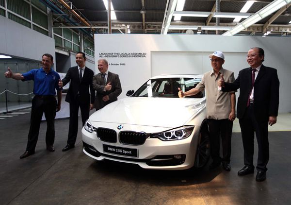 BMW Seri 3 Dirakit di Sunter