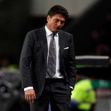 Tak Punya Cukup Skuat, Napoli Harus Memilih