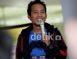 Mobil Impian Denny Cagur 