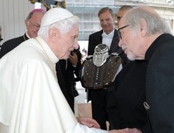 2 Tangki Motor Harley Diberkati Paus Benediktus XVI