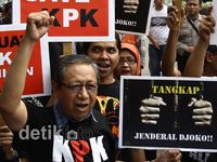 Aksi Menuntut Djoko Susilo Ditangkap