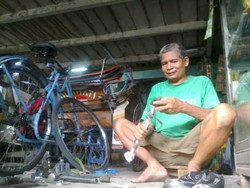 Kardono, Sang Pembuat Becak dari Semarang