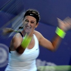 Azarenka & Sharapova ke Semifinal