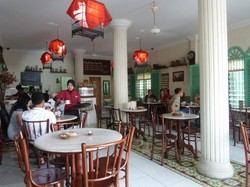 Sluuurp! Ini Dia Alasan Hak Ekslusif Kopi Tiam Dipegang Alex