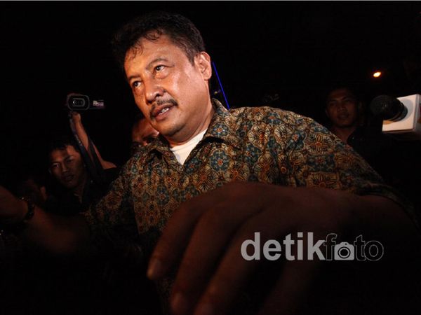 Polisi Akhirnya Tinggalkan KPK