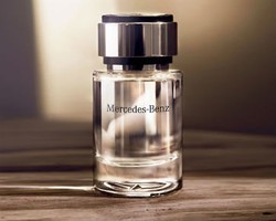 Marcedes-Benz Rilis Parfum Pertama Untuk Pria