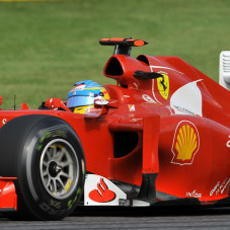 Alonso Harapkan Keberuntungan Saat Balapan