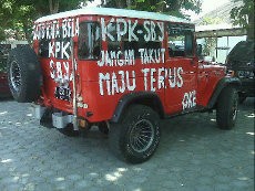Dukung KPK, Jeep Bertuliskan Satu Kata Bela KPK-SBY Konvoi di Bantul