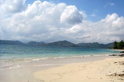 Serasa Pantai Pribadi di Pantai Sekotong, Lombok