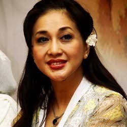 Tiga Sidang Lagi, Paramitha Rusady Kembali Jadi Janda