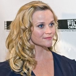 Kate Middleton Kirim Hadiah untuk Bayi Reese Witherspoon