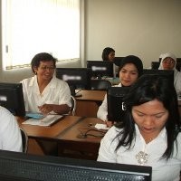 Benarkah Perempuan Gaptek?