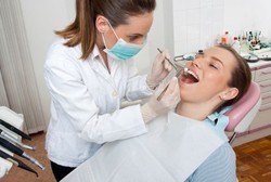 Harga Mati! Peralatan Dokter Gigi Harus Sangat Bersih