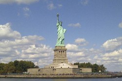 Pesona Si Nona Liberty