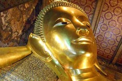 Liburan ke Bangkok, Wajib Datang ke Patung Buddha Berbaring