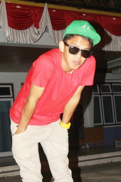 Teruss Gue Haruss Bilang Wow Gitu