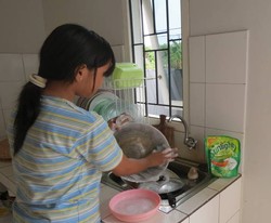 Kolaborasi Sunlight bersama sang Asisten Rumah Tangga