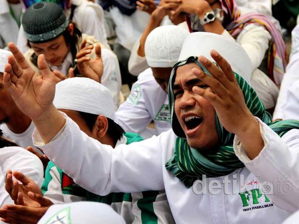 FPI Tolak Kemungkinan Ahok Pimpin Lembaga Islam