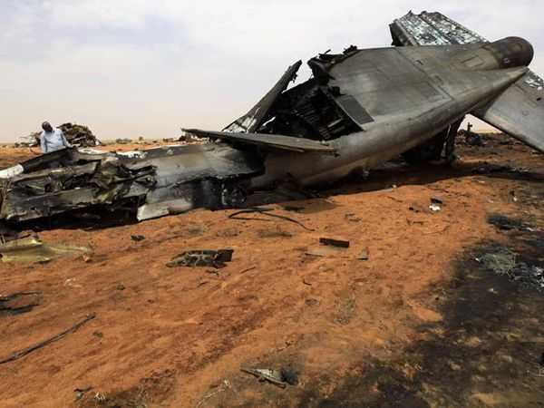 Pesawat Militer Sudan Jatuh 15 Orang Tewas