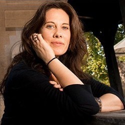 Kelly Marcel Garap Skenario Film Fifty Shades of Grey