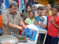 Gubernur Jabar Kunjungi Rumah Buruh