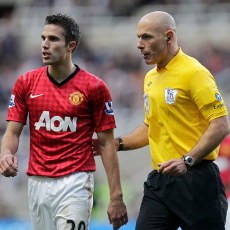 Tak Ada Sanksi untuk RvP, Huth, dan Tiote