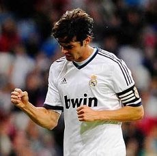 Awal Baru Bikin Kaka Senang