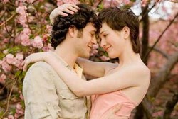 Pasangan Bakal Langgeng Kalau Suka Pelukan dan Ciuman