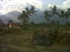 Pemkab akan Teliti Batu Menangis di Garut 