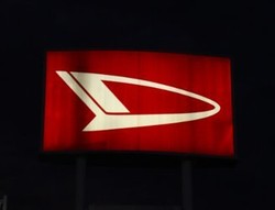 1.050 Mobil Daihatsu Siap Pecahkan Rekor Ganti Oli Selama 105 Menit