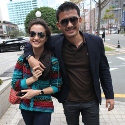 Rio Dewanto & Atiqah Mesra di Kota Busan