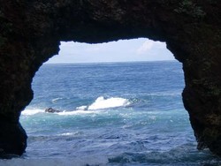 Pintu Kota, Lubang Besar untuk Saksikan Indahnya Ambon