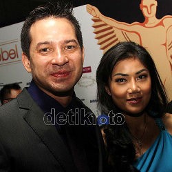 Ari Wibowo Tak Paksa Anak Jadi Artis