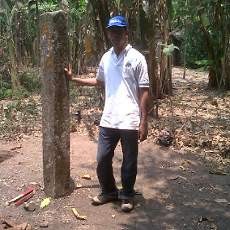 Misterius! Batu Tegak Mirip Gunung Padang Ditemukan di Trowulan 