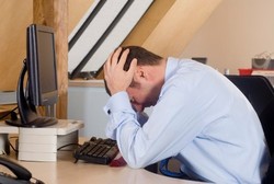 Stres Karena Kerjaan? Lawan dengan Bercinta di Rumah!