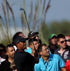 Ikuti Tiger Woods di Turnamen Golf Turki, Seorang Jurnalis Dapat Tandukan