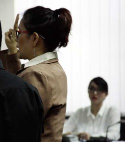 Angie: Saya Baru dari Rumah Mas Anas, Saya Nggak Mau Dikorbankan Sendiri