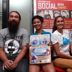 Para Artis Peduli Lumba-Lumba