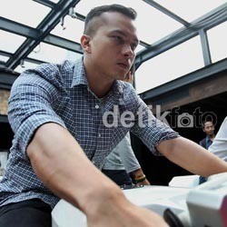 Main Game Superbike, Nicholas Saputra Cool