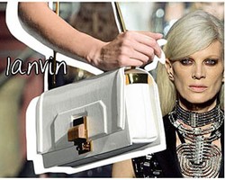 10 Pilihan Tas Terbaik dalam Peragaan Busana Koleksi 2013