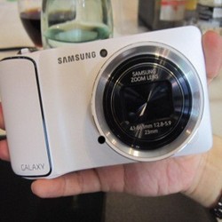 Galaxy Camera Dibanderol Rp 5,7 Juta