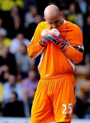 Dukungan Rodgers untuk Reina