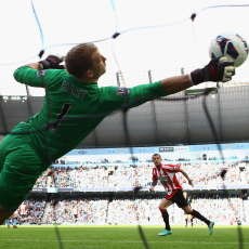 Gordon Banks: Fergie Akan Menyesal Tak Kontrak Hart