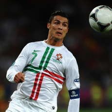 Capello: Semoga Cedera Ronaldo Tambah Serius