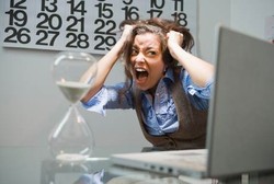 Wanita Lebih Mudah Stres Jika Membaca Berita Negatif