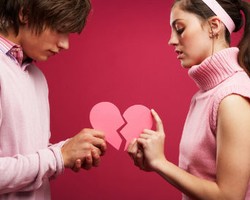 Pro & Kontra Mencari Pelarian Setelah Putus Cinta